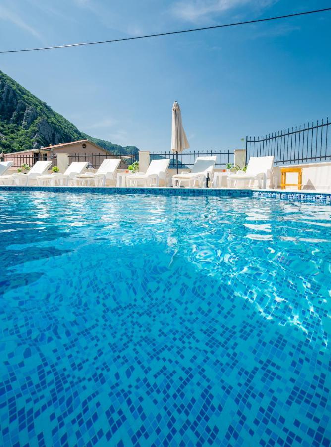 Ferienwohnung Boka Bay 2 Kotor Exterior foto
